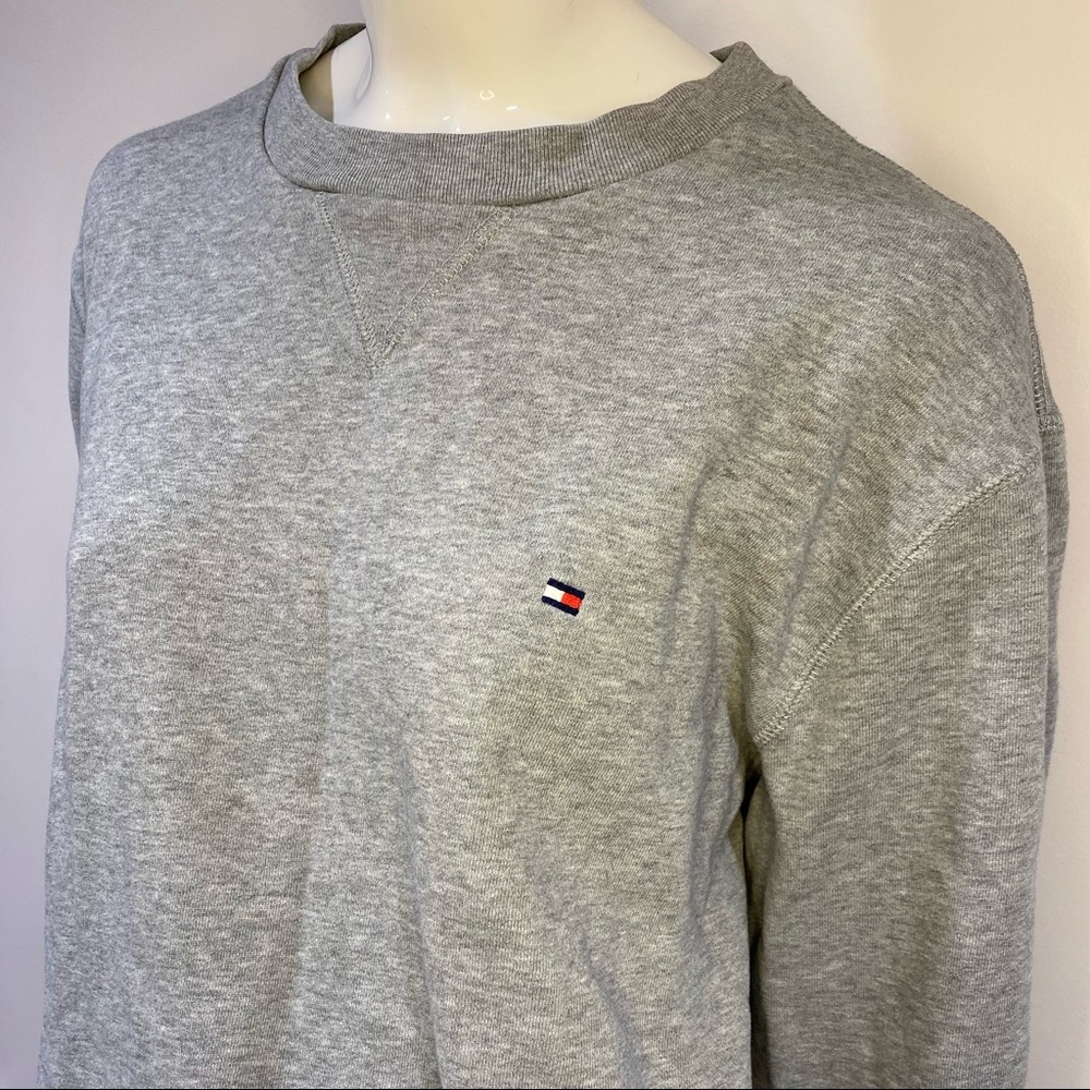 Tommy Hilfiger pull over sweatshirt